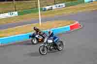 Vintage-motorcycle-club;eventdigitalimages;mallory-park;mallory-park-trackday-photographs;no-limits-trackdays;peter-wileman-photography;trackday-digital-images;trackday-photos;vmcc-festival-1000-bikes-photographs